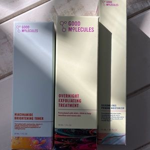 Good Molecules Bundle